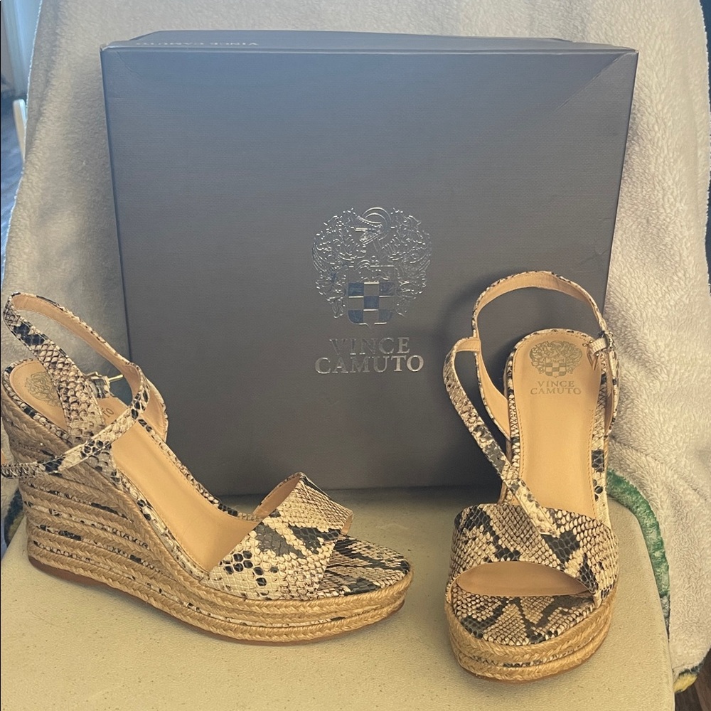 Vince Camuto Beige and Black Wedge Sandals